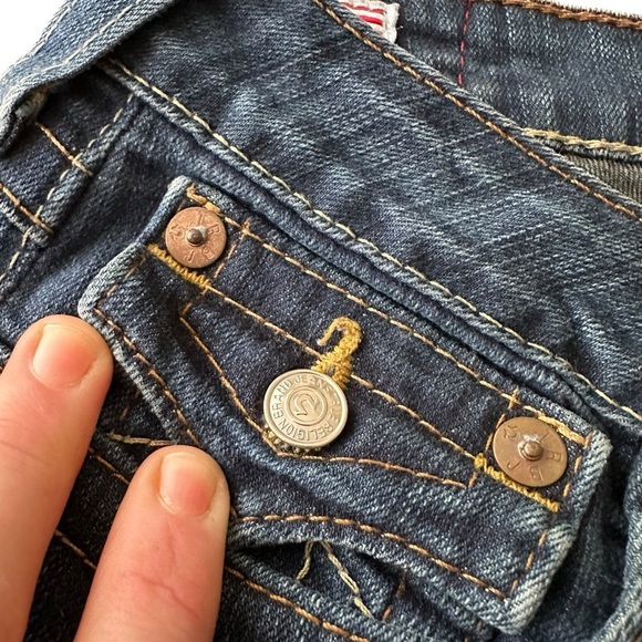 True Religion Boot Cut Denim Blue Jeans Dark Wash Natural Fading Y2K Womens 30 - Picture 11 of 15